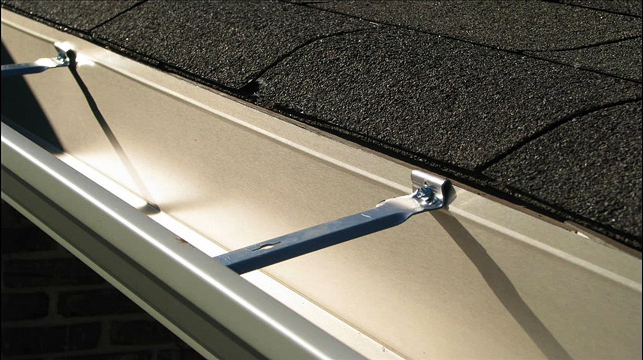 How to Replace Gutters