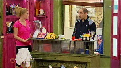 Mindenből Egy Van S02e03