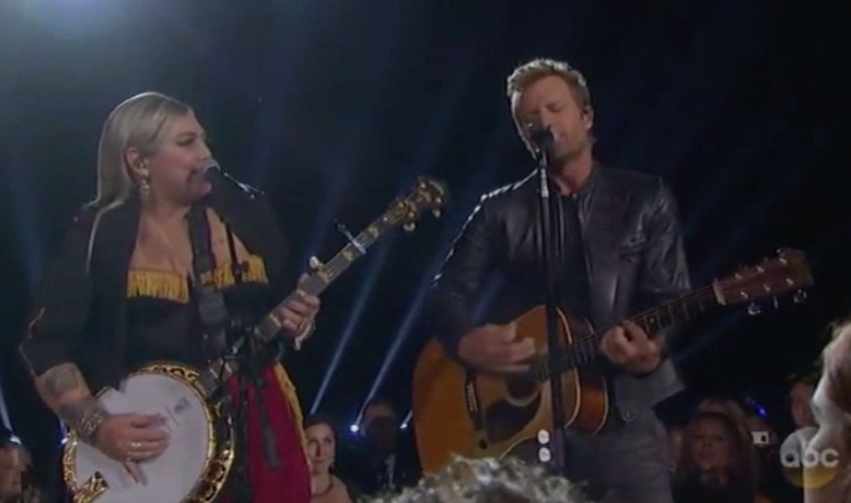 2016 CMA Awards -- Elle King and Dierks Bentley