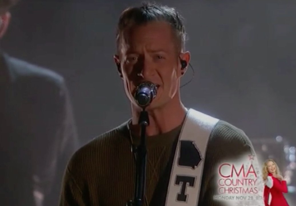 2016 CMA Awards -- Florida Georgia Line