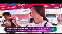 Gandengan Baru Aura Kasih