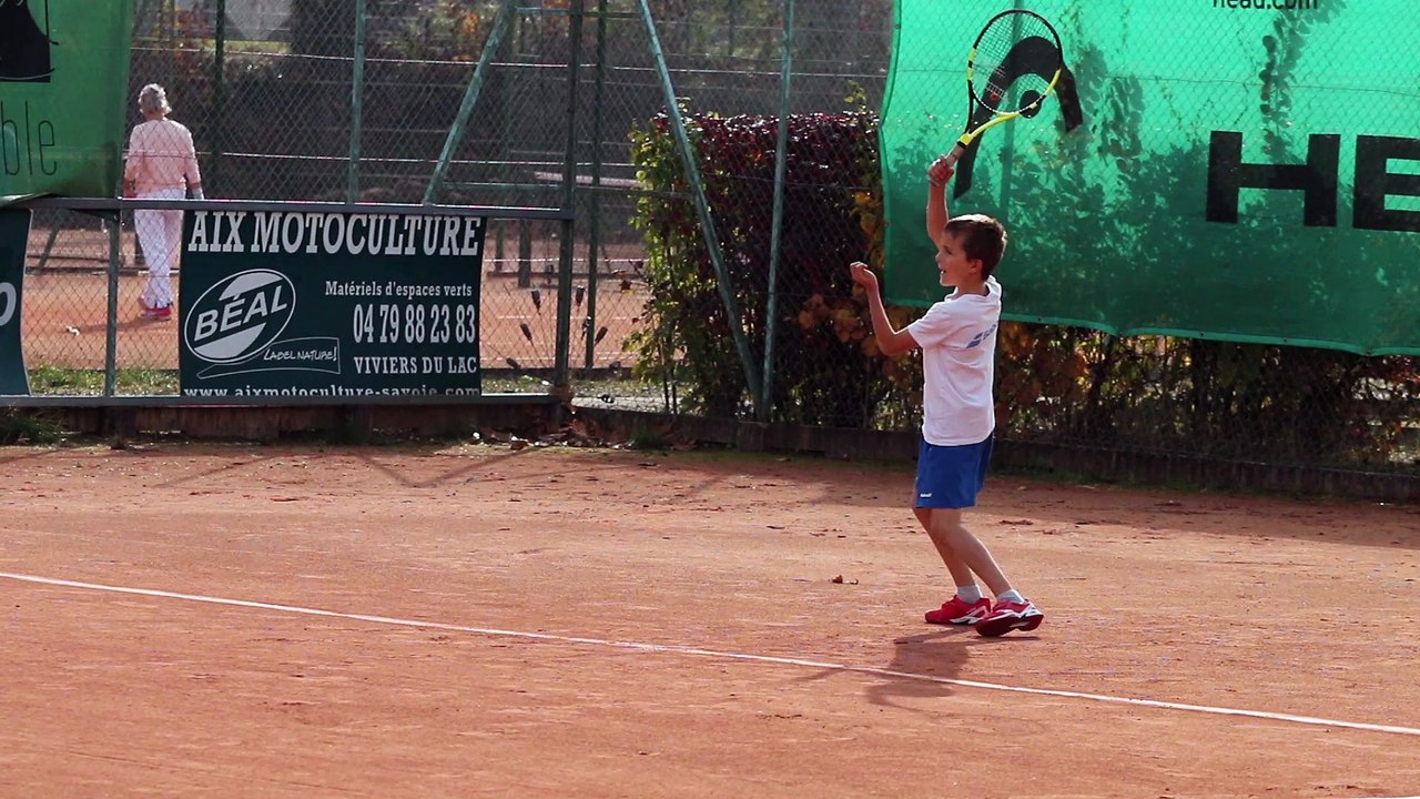 Robin decouvre la terre battue à Aix les bains