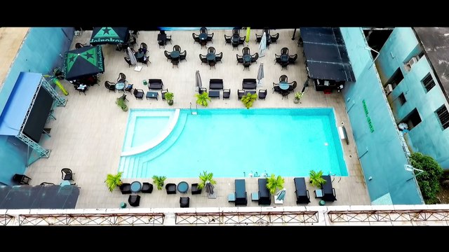 Safarel Obiang Ft. Serge Beynaud - Plotonayo (clip officiel)