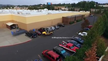 This is why you never steal a Jeep's parking spot!