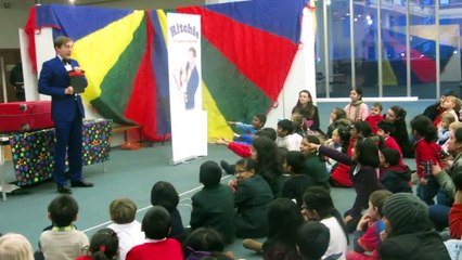 Ritchie - Comedy Magic and Puppet Show - Funny Kids Entertainer