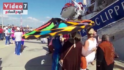 استقبال سياح السفينة "ستار كليبر" بالسمسمية فى ميناء بورسعيد