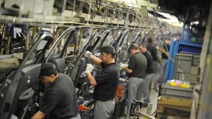 El paro en la eurozona sigue en el 10%, mientras que en España cae al 19,3%