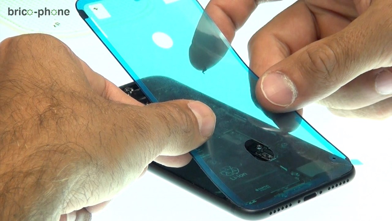 iPhone 7 : comment changer le joint d' étanchéité (HD)