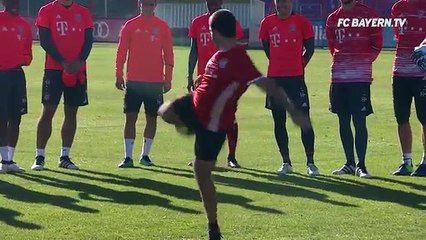 refugiado Albanês mostra as suas skills em treino do Bayern