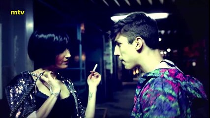 Πάνος Κιάμος - Δε μου περνάς - video clip