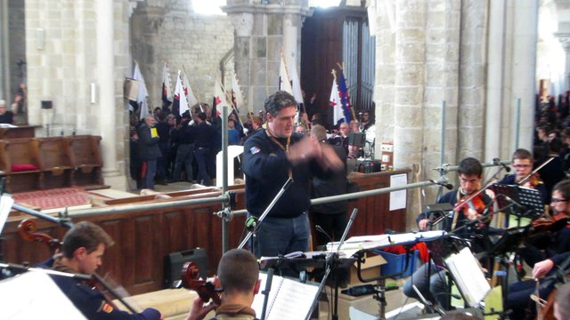 Vezelay 2016 - Routiers Scouts d'Europe - Messe - Bombardes