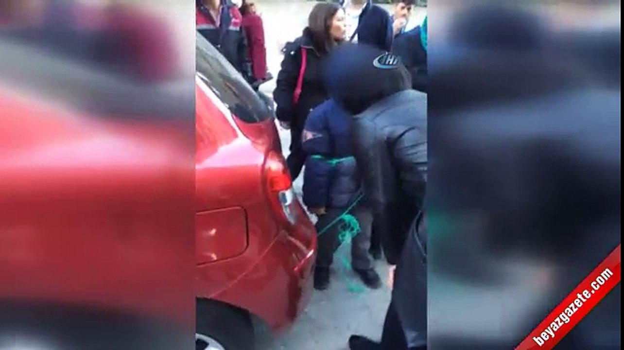 Vicdansız Anne...Servise Binmeyen Çocuğunu Arabasının Arkasında Sürükledi