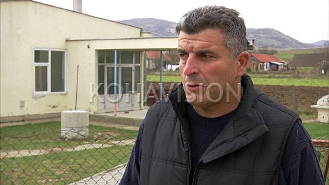 Njëzet e katër nxënës të Sfaraqakut nga e hëna pa mësim, komuna u ndalon transportin