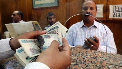 Egypt devalues its currency to stabilising the economy