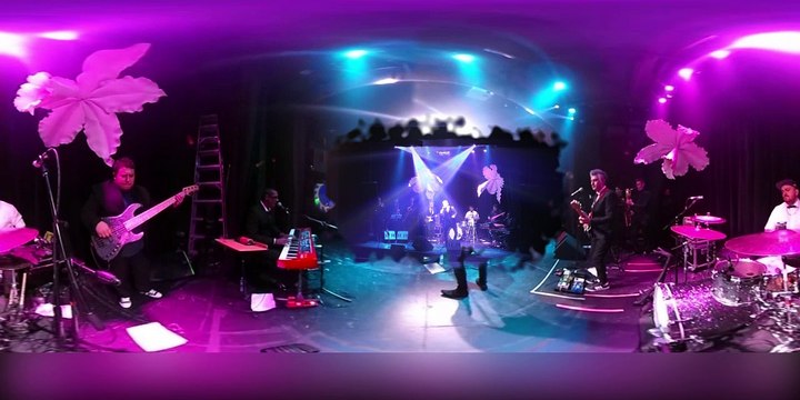 Elba & Dakota - Mike Amigorena en 360 (mové la pantalla y probá)