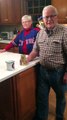 Victoire des Chicago Cubs : il ouvre une bière après l'avoir gardée pendant 32 ans