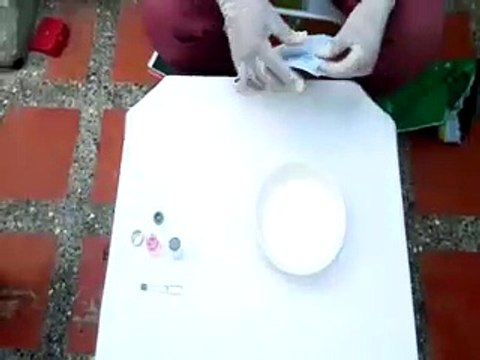 OUR EXPERT USING SSD SOLUTION CHEMICALS TO CLEAN BLACK DOLLARS.