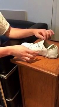 Ecco a cosa servono questi buchi sulle scarpe. In pochissimi lo sanno!