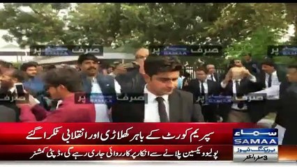 Exclusive Video Of Naeemul Haque and Khurram Nawaz Gandapur Fight during Media talk
