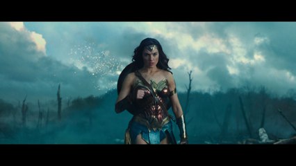 Gal Gadot, Chris Pine, Robin Wright in 'Wonder Woman' First Trailer