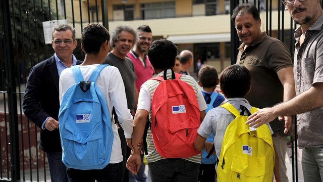Греція: переселення біженців блокується