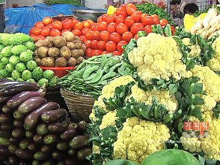 কমেছে সবজির দাম, মাছ-মাংসের দাম স্থিতিশীল
