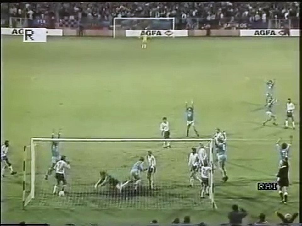 17.09.1986 - 1986-1987 UEFA Cup 1st Round 1st Leg SC Bayer 05 Uerdingen 3-0 FC Carl Zeiss Jena