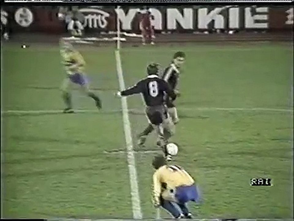 22.10.1986 - 1986-1987 European Champion Clubs' Cup 2nd Round 1st Leg Brondby IF 2-1 BFC Dynamo Berlin