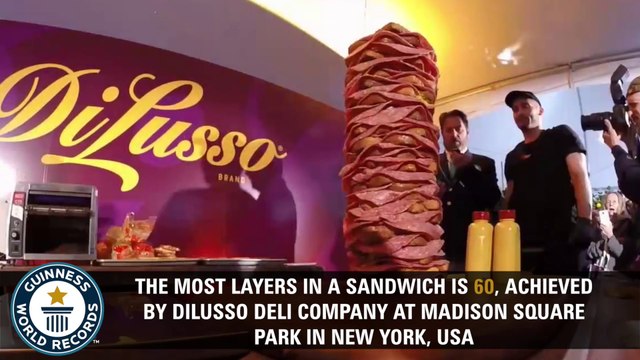 Sandwich à 60 tranches... ouvrez votre bouche ! Record du monde !