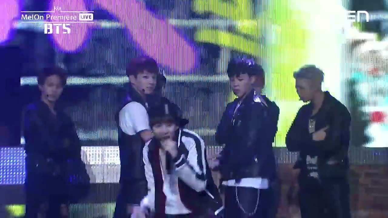 BTS - Jump (Showcase)