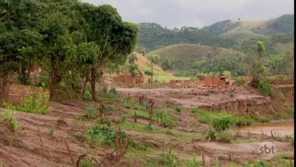 Moradores de Mariana ainda sofrem com as consequências da tragédia