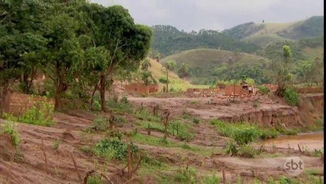 Moradores de Mariana ainda sofrem com as consequências da tragédia
