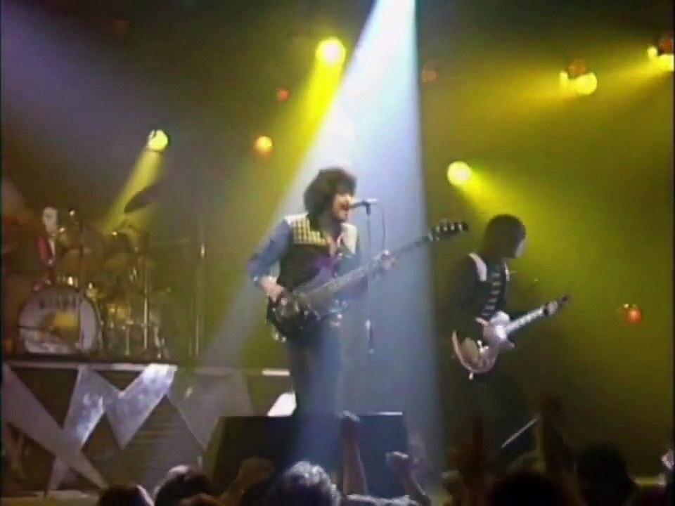 Thin Lizzy - The Boys Are Back In Town