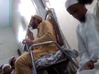 Rare Video  Shahid Afridi Short Bayan in Masjid (2)