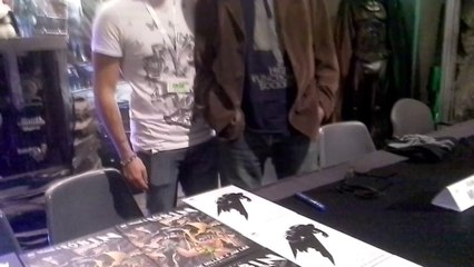 Emanuel Simeoni & Gotham Shadows in sessione fotografica con Frank Miller