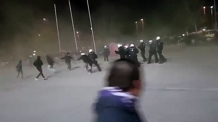 Fight - Austria Wien vs AS Roma Fans 03.11.2016 HD