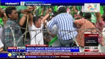 Massa Geser Kawat Berduri di Depan Istana Negara