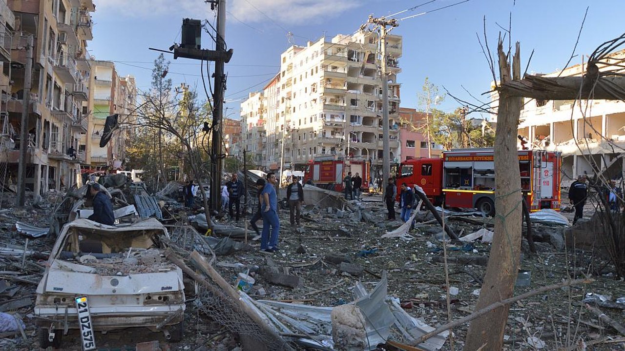 Τουρκία: Τουλάχιστον 8 οι νεκροί και 100 οι τρα...