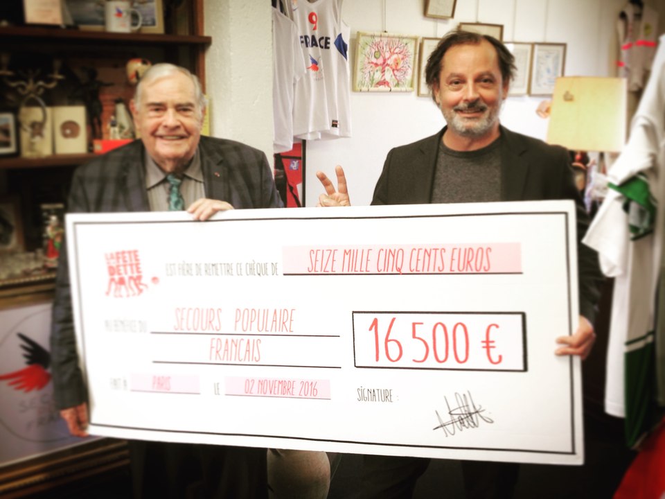 Remise Du Chèque 2016 au secours Populaire Français