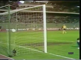 30.09.1987 - 1987-1988 UEFA Cup Winners' Cup 1st Round 2nd Leg Hamburger SV 3-0 Avenir Beggen