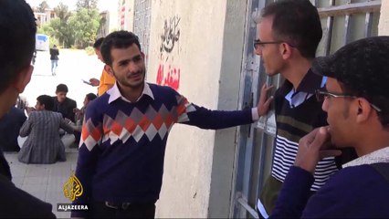 Government workers go unpaid as Yemen war rages