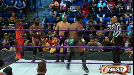CRUSERWEIGHT SIX MAN TAG TEAM MATCH