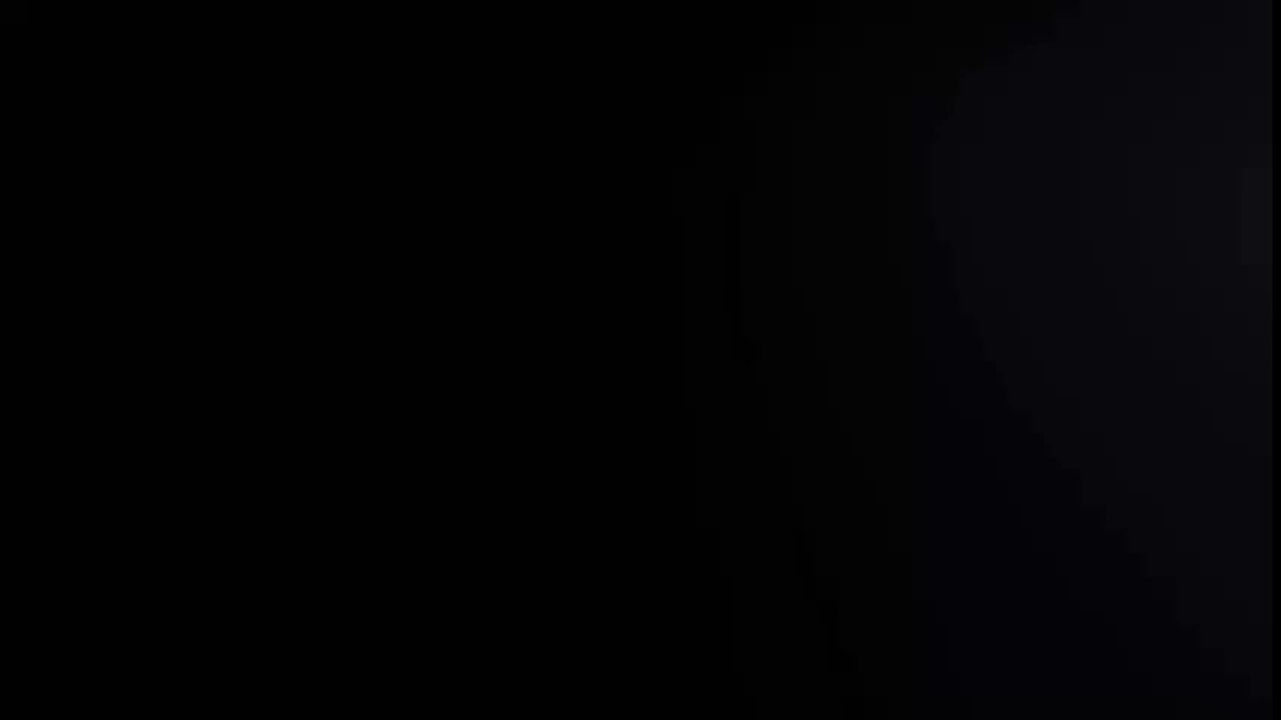 Natural Homemade Healthy, shiny, Hair Straightener Treatment aloe vera gel and warm oil