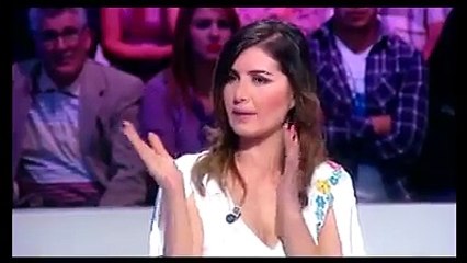 مصممة فستان “سلمى محجوبي” تكذبها في برنامج كلام الناس