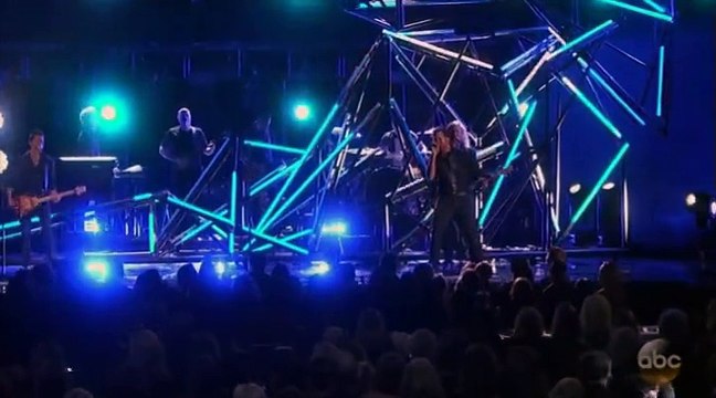 2016 CMA Awards Luke Bryan