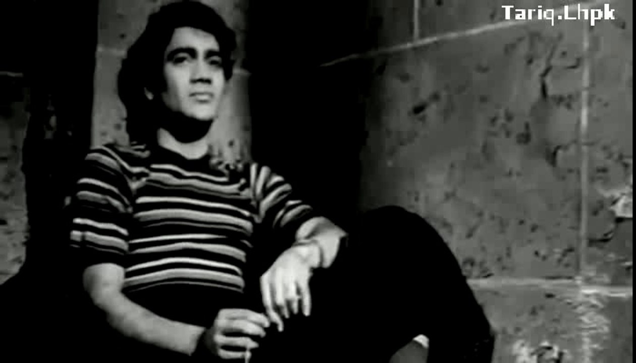 Mohabbat mein aise zamane bi aaye kabhi ro deye aur kabhi muskraye=1951