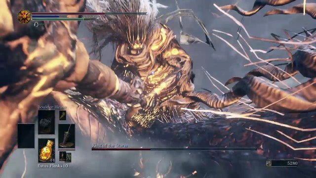 DARK SOULS™ III boss fight against nameless king