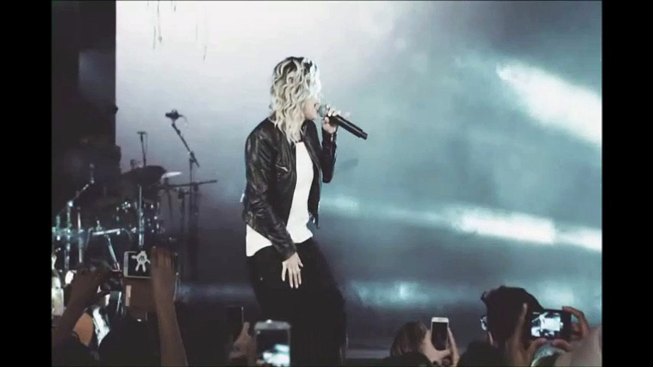 Daniela Araújo - Entrega (Part. Lito Atalaia) - DVD Live Criador do Mundo