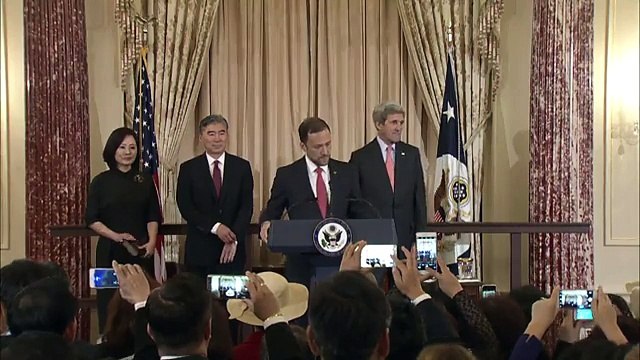 New U.S. envoy to Philippines takes oath