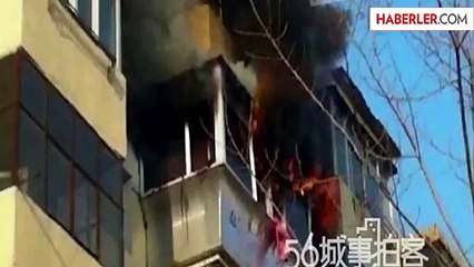 Yangına Çıplak Yakalanan Kadın